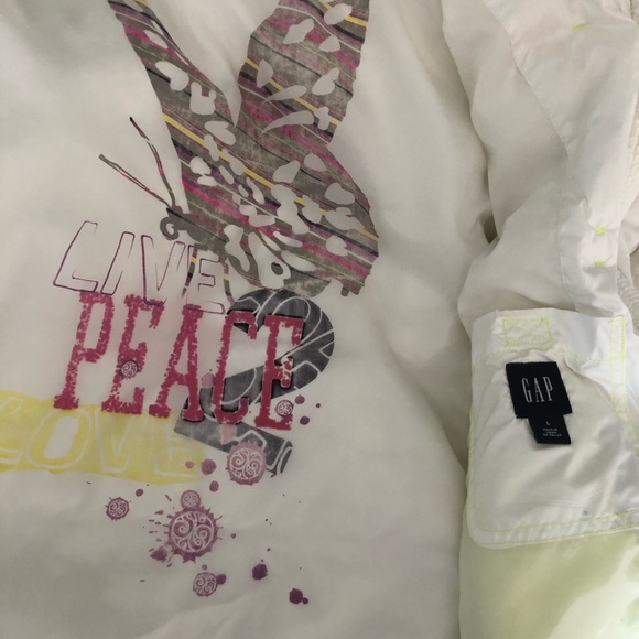 GAP Puffer Jacket with Faux Fur Lined Removable Hood. Great Jacket! - Picture 5 of 9